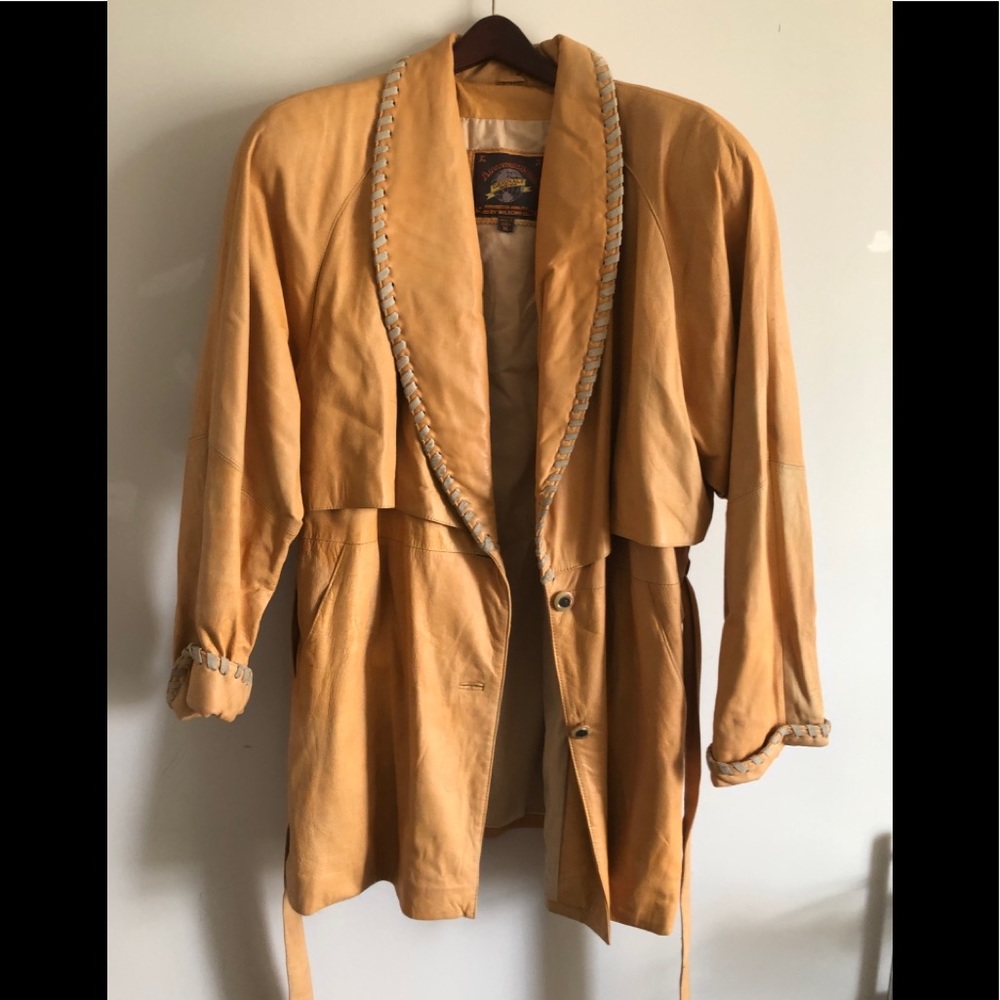 Wilsons Leather Yellow Whipstitch Leather Coat (XL)